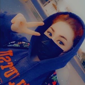 Meet your Posher, Rena